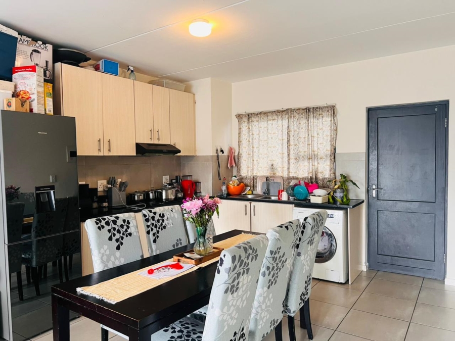 2 Bedroom Property for Sale in Parklands Western Cape